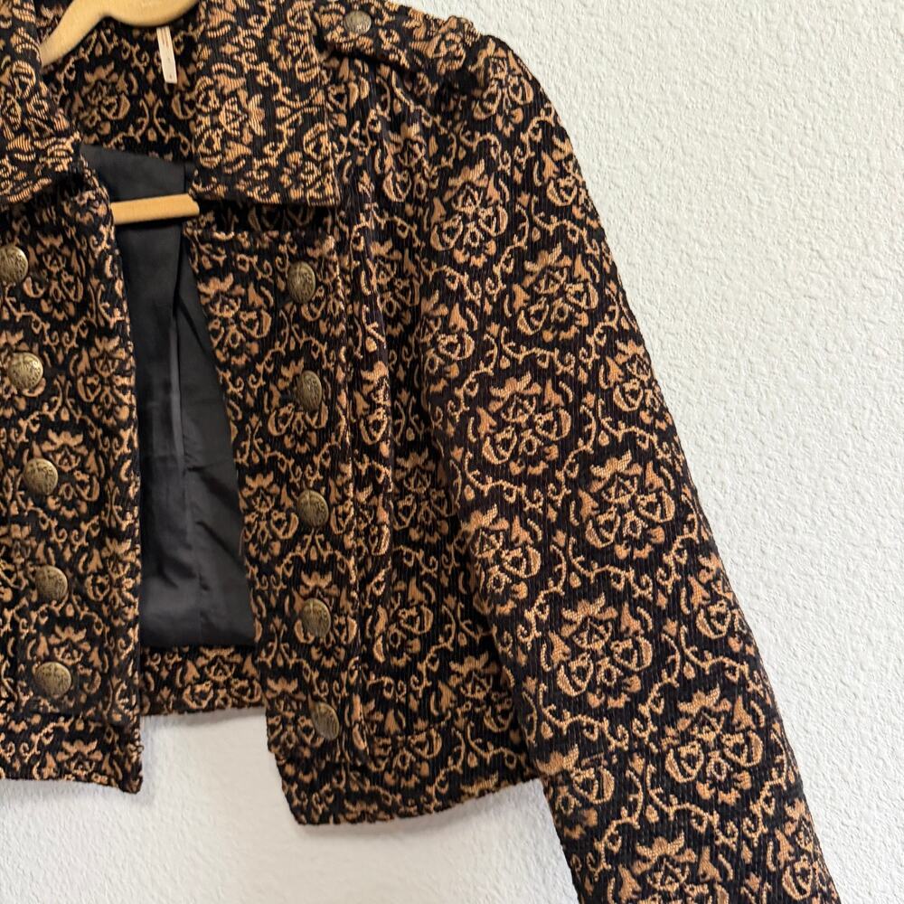 Free People Military Brocade Cropped Jacket Black Gold Jacquard Size 4 Baroque - Picture 6 of 12